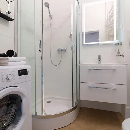 Freta 25 By Rent Like *
