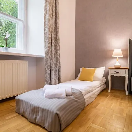 Freta 25 By Rent Like